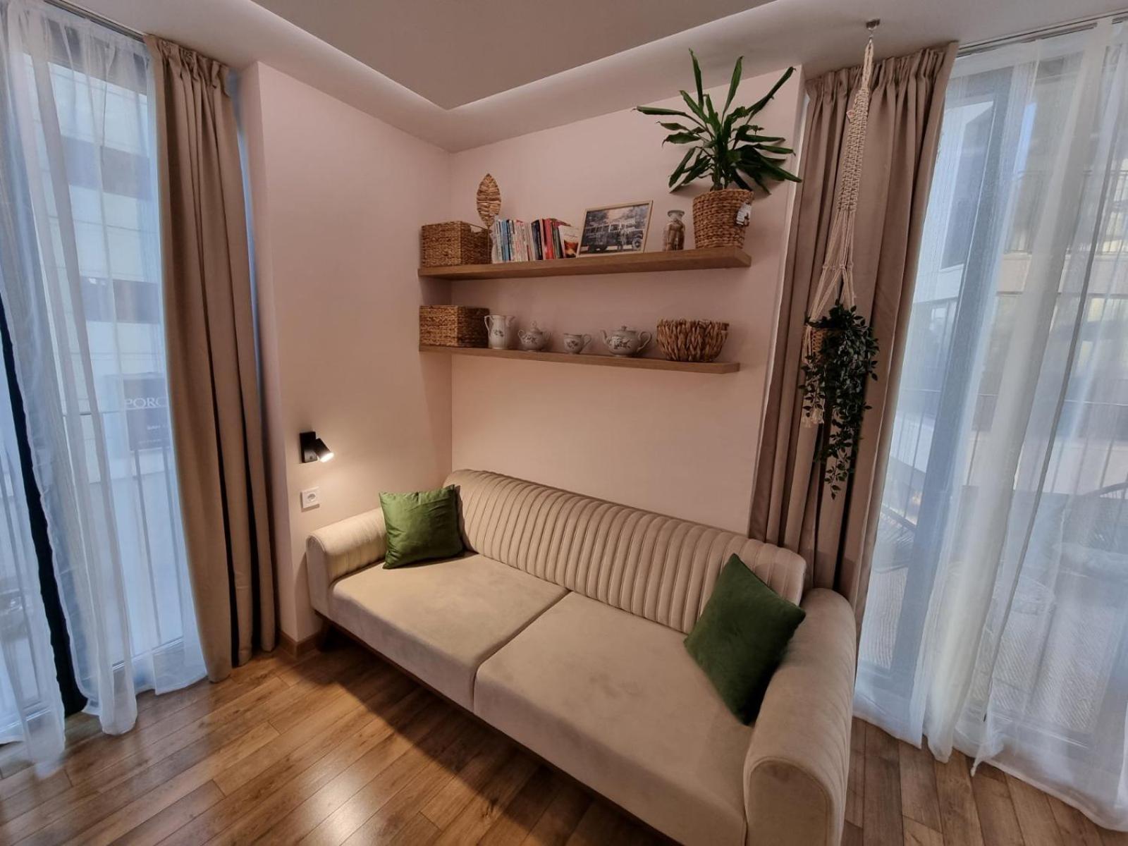 Apartment Polina - 2Bd Next To Sea Garden Warna Exterior foto